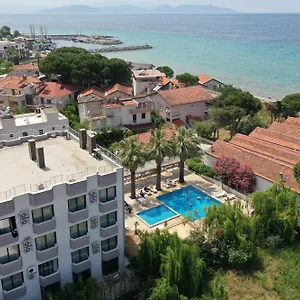 https://kinalikaya-hotel-kusadasi.kusadasihotels.org
